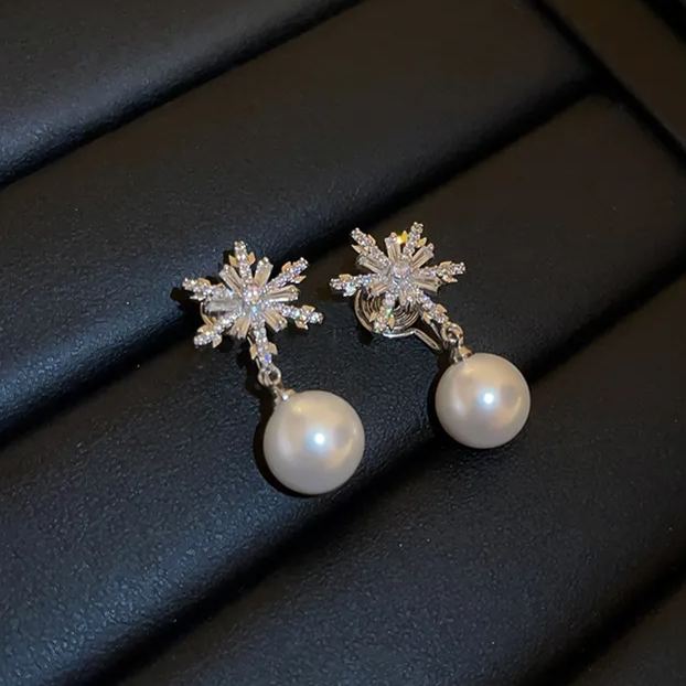 šøZircon Snowflake Pearl Earrings