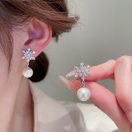 🌸Zircon Snowflake Pearl Earrings