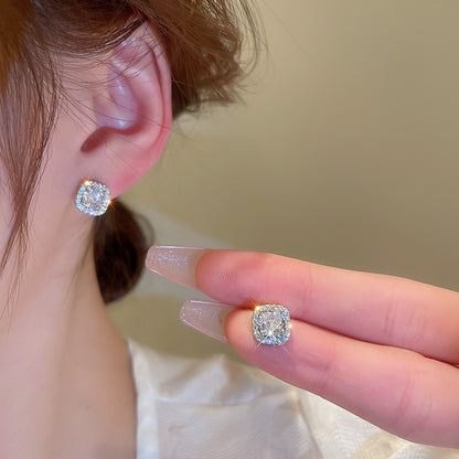 🌸French Style Minimalist Diamond Earrings