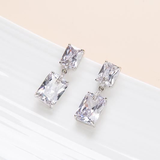 🌸French Style Minimalist Diamond Earrings