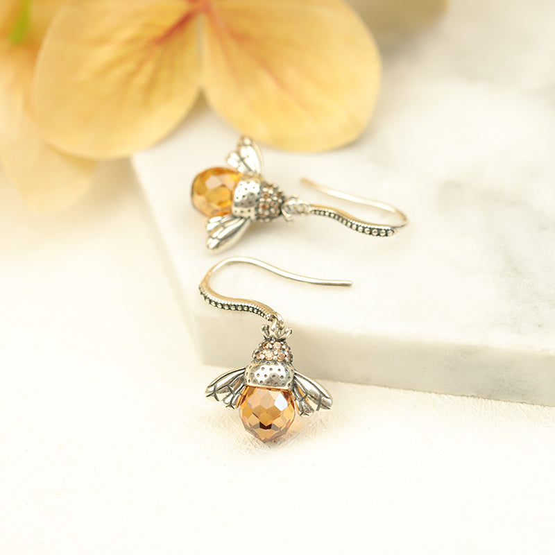 "Dancing Bee" Earrings & Necklace
