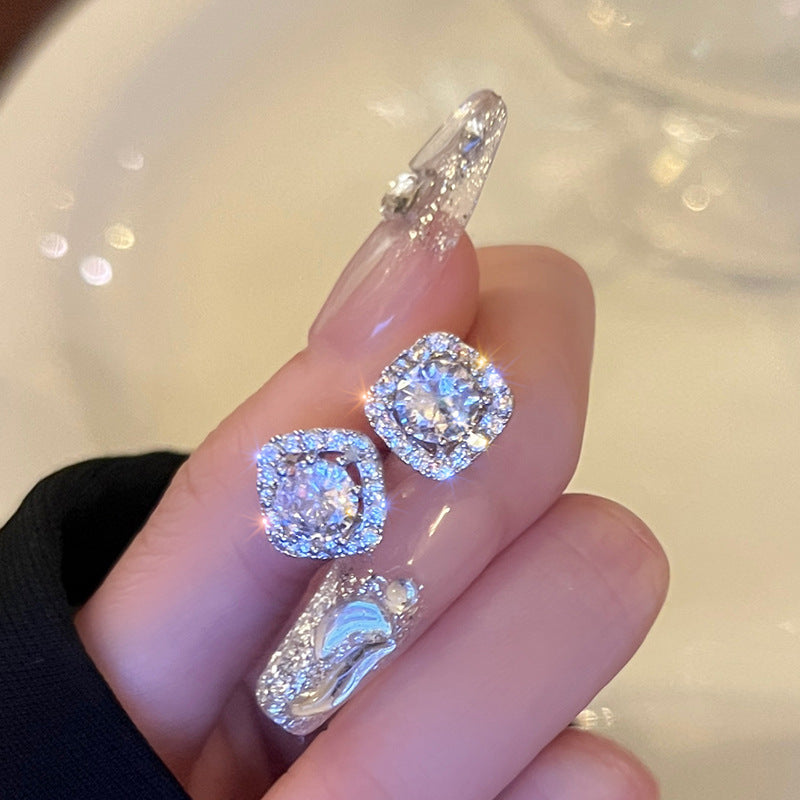 🌸French Style Minimalist Diamond Earrings