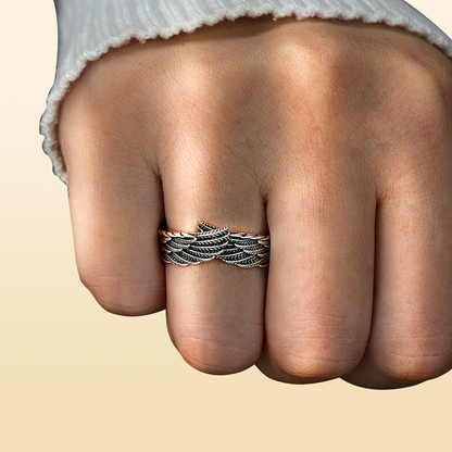 Adjustable guardian angel wings ring