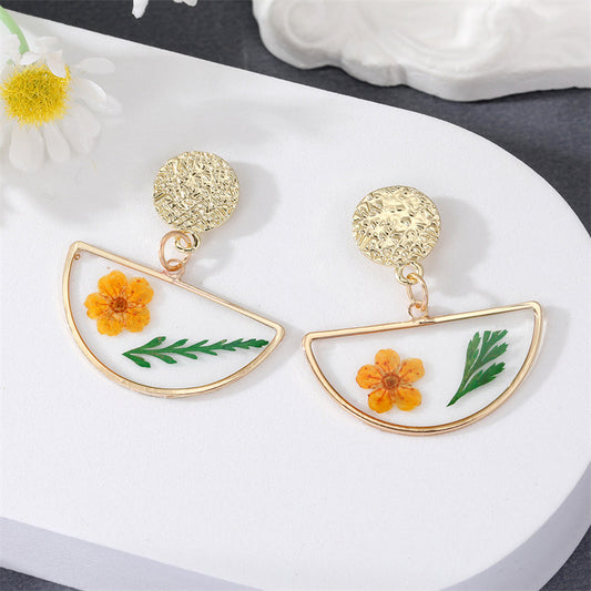 Half Round Dried Flower Ring