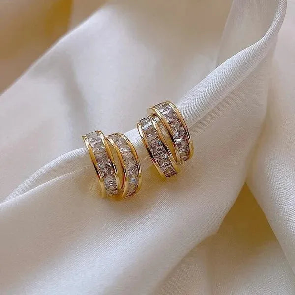 🔥Summer Hot Sale🌊Simple C-shaped Diamond Earrings