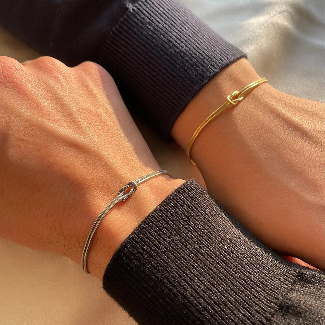 For Love - Infinity Knot Bracelet