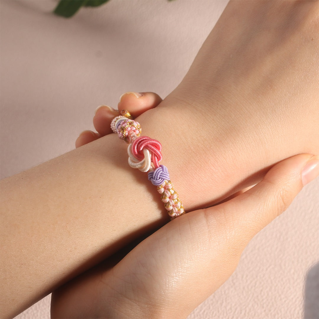 Grandmother & Granddaughter A LINK THAT CAN NEVER BE UNDONE Bracelet