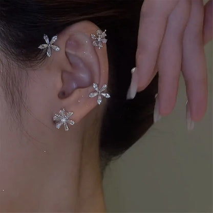 🔥Summer Hot Sale🌊	Shiny Non-piercing Rotating Jasmine Cuff Earrings