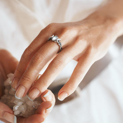 Moonstone Ring“Soma”-SS-Moonstone Jewelry