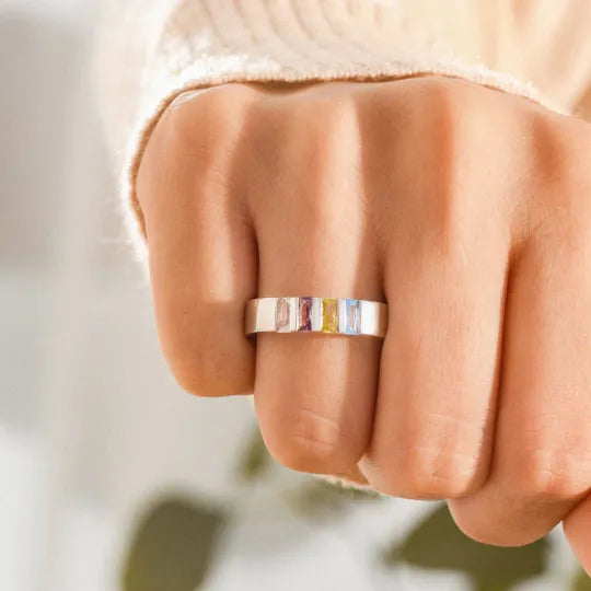 CUSTOM BIRTHSTONE FAMILY ELEGANT RING