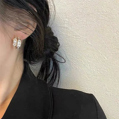 🔥Summer Hot Sale🌊Simple C-shaped Diamond Earrings