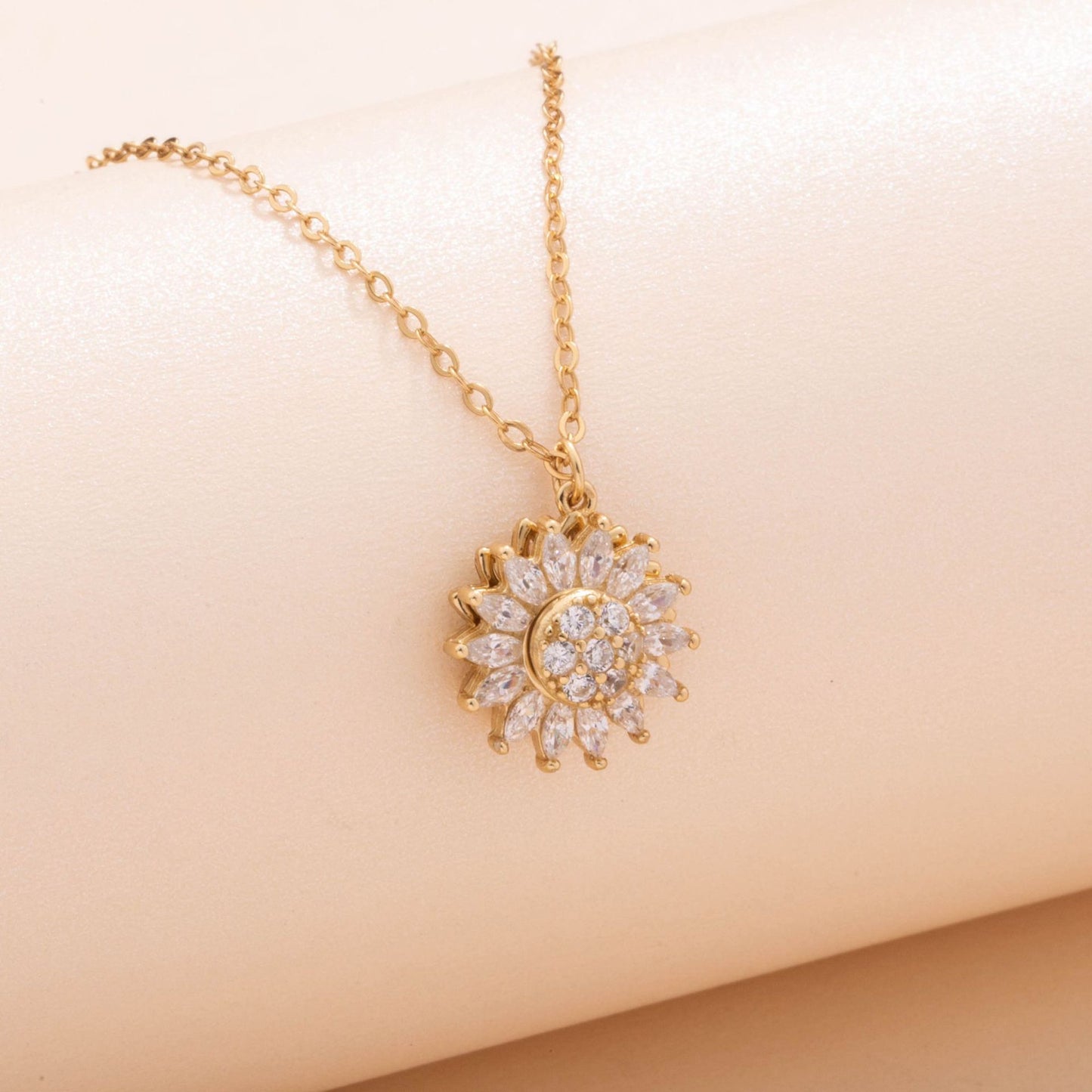 Spinning Sunflower Necklace