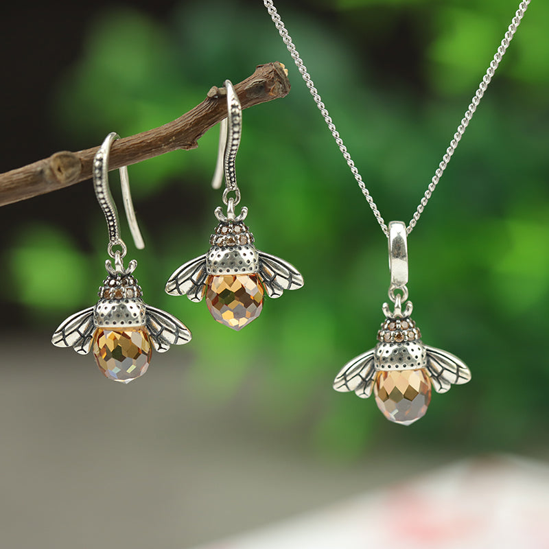 "Dancing Bee" Earrings & Necklace