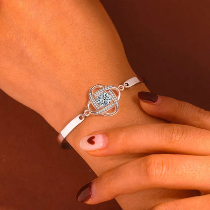 FOR DAUGHTER - I AM ALWAYS WITH YOU DIAMOND KNOT BRACELET