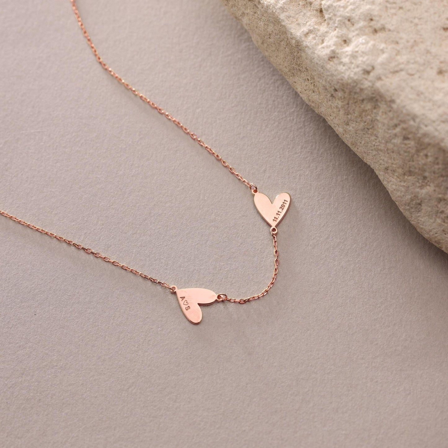 Minimalist Personalized Heart Name Necklace