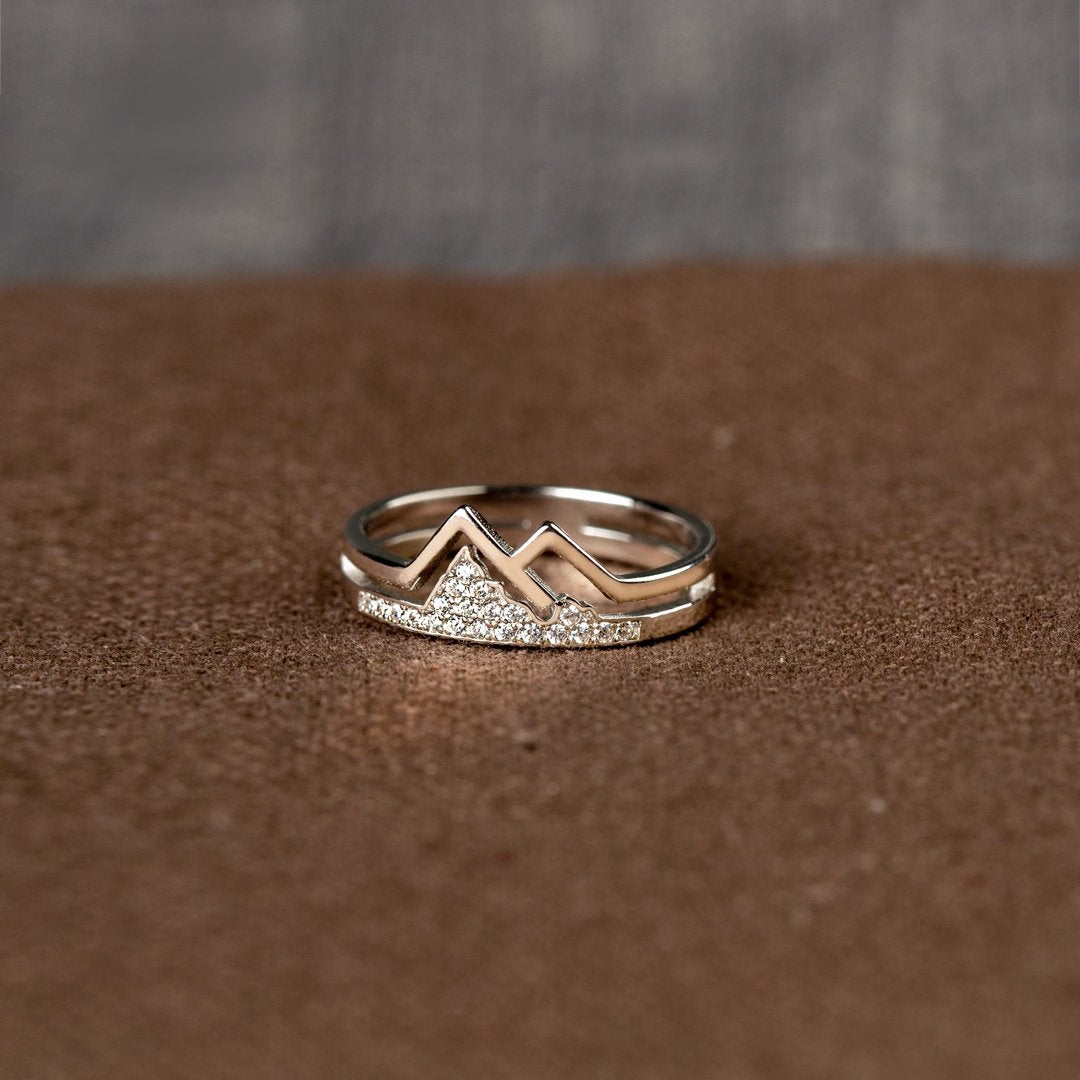 2022 Adventure Awaits Pavé Mountain Ring