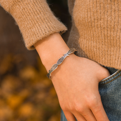 For Memorial -  Hug From Heaven Angel Wings Bracelet
