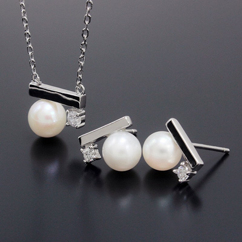 S925 Life is 90% How You React it Pearl Balance Necklace