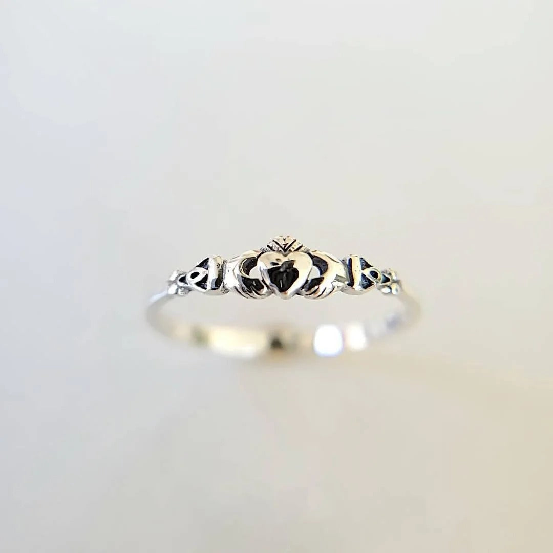 Dainty Minimalist Ring