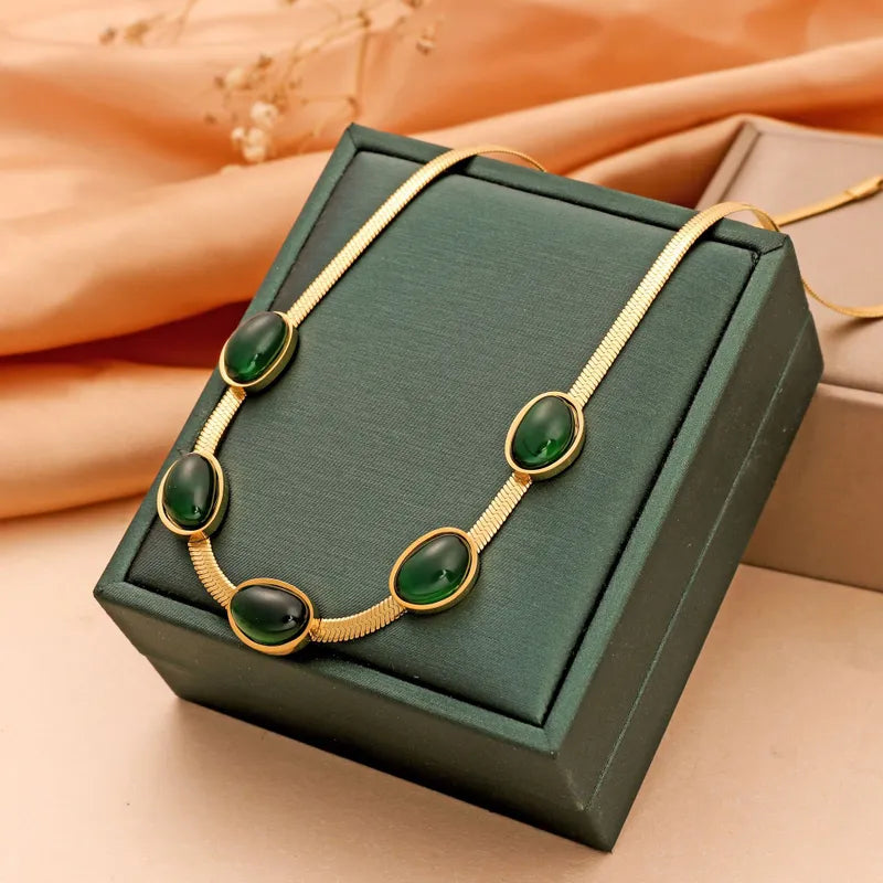 EMERALD JEWELRY SET
