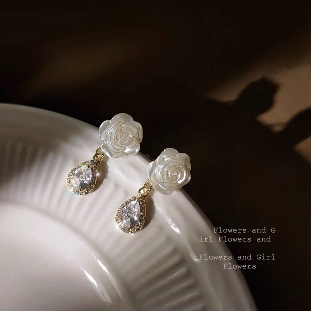 🌸White Camellia Diamond Earrings