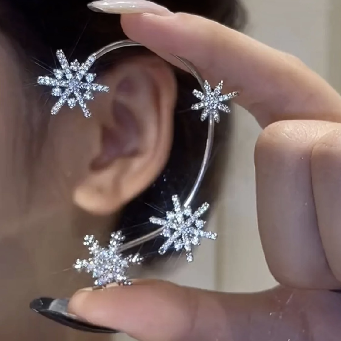 🌸Rotatable Snowflake Zircon Earrings