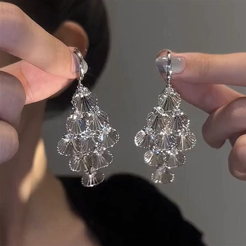 🌸French Style Hollow Leaf Earrings