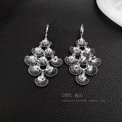 🌸French Style Hollow Leaf Earrings