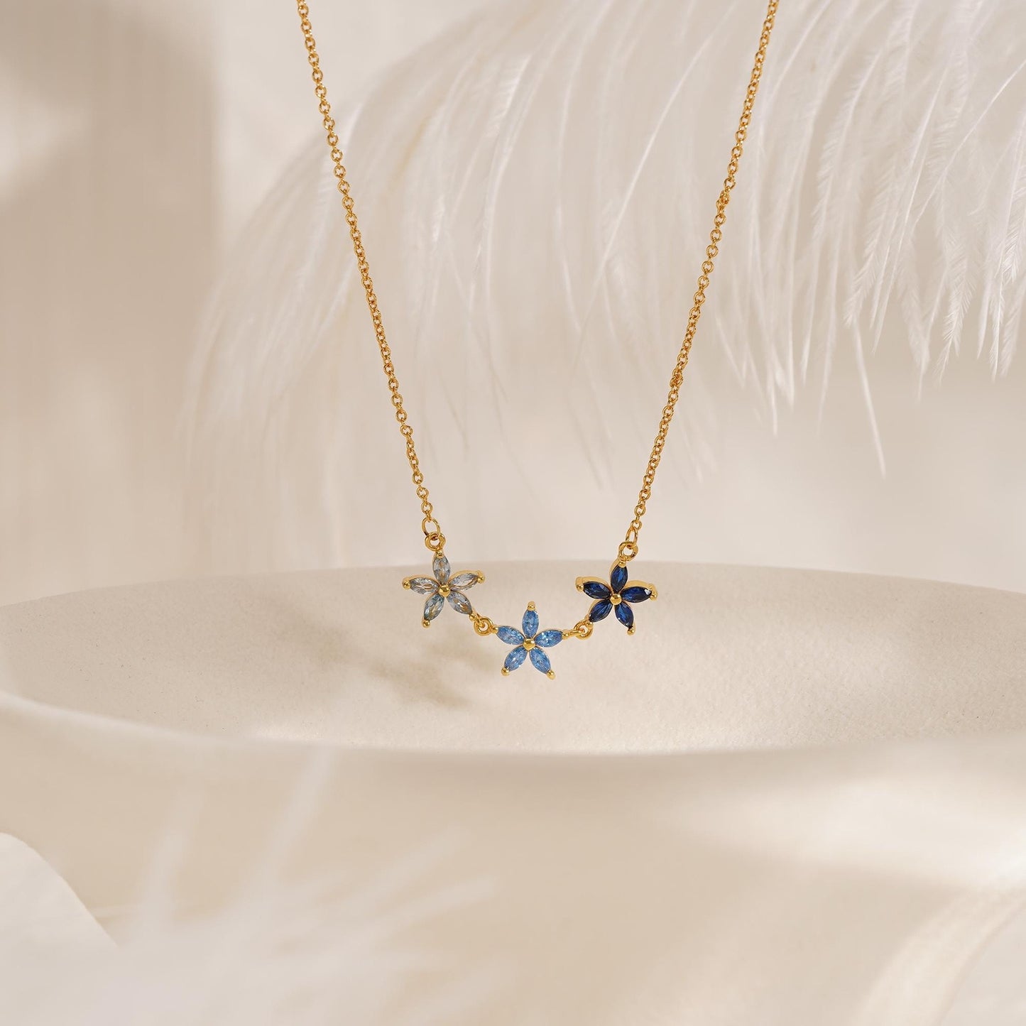 Mom’s Garden – Mother&Children Personalized Floral Birthstone Necklace