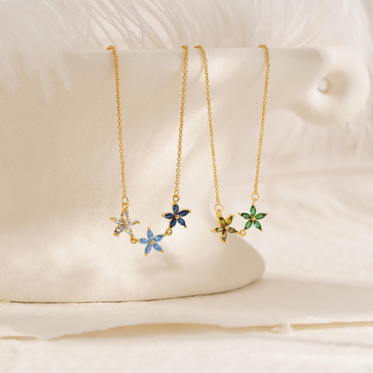 Mom’s Garden – Mother&Children Personalized Floral Birthstone Necklace