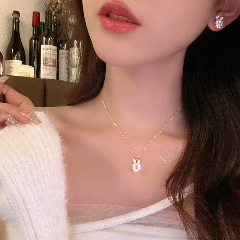 🌸Rabbit Shape Rotating Zircon Earrings