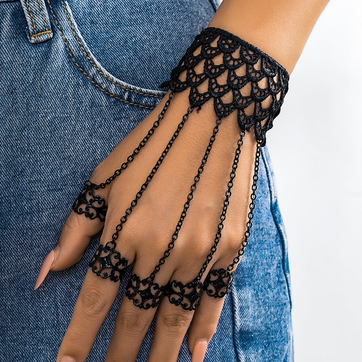 GOTHIC GLOVE METAL CUTOUT BRACELE