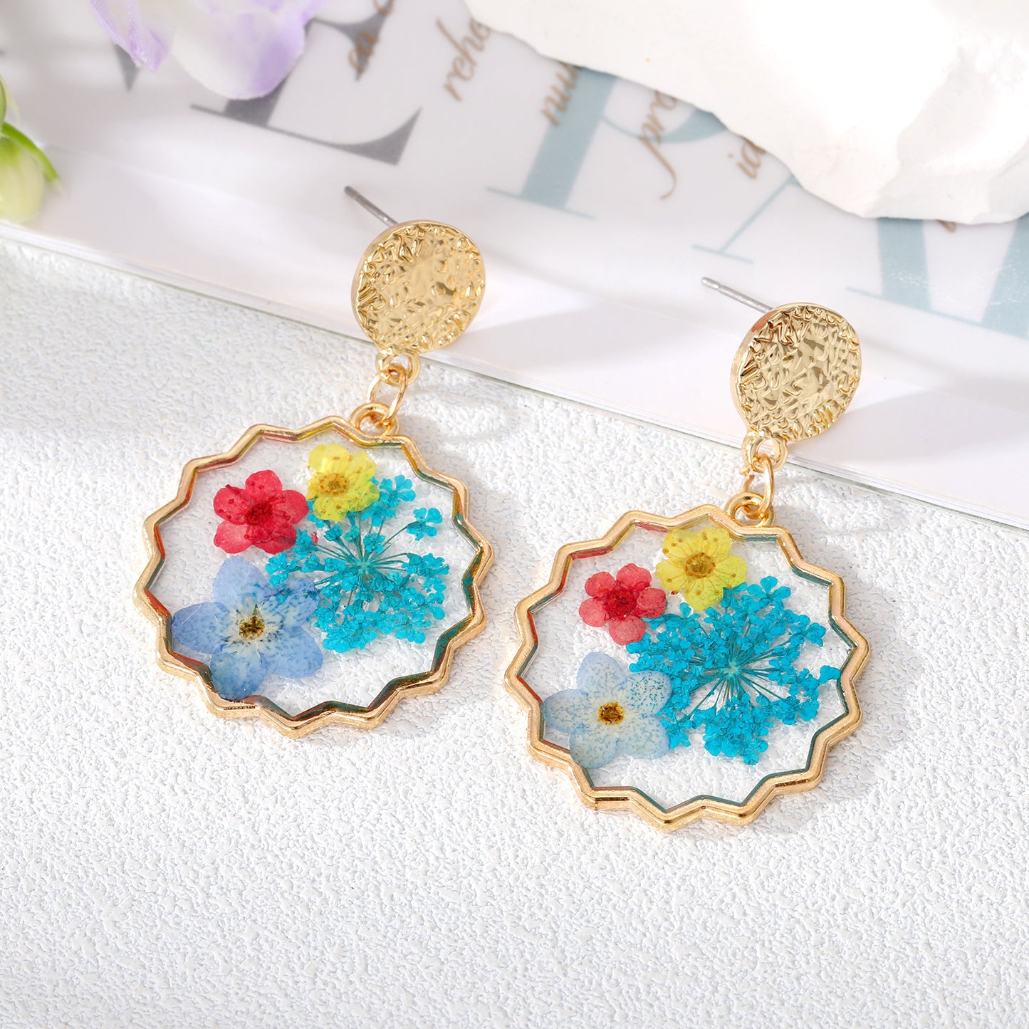 Irregular Sunshine Round Dried Flower Ring