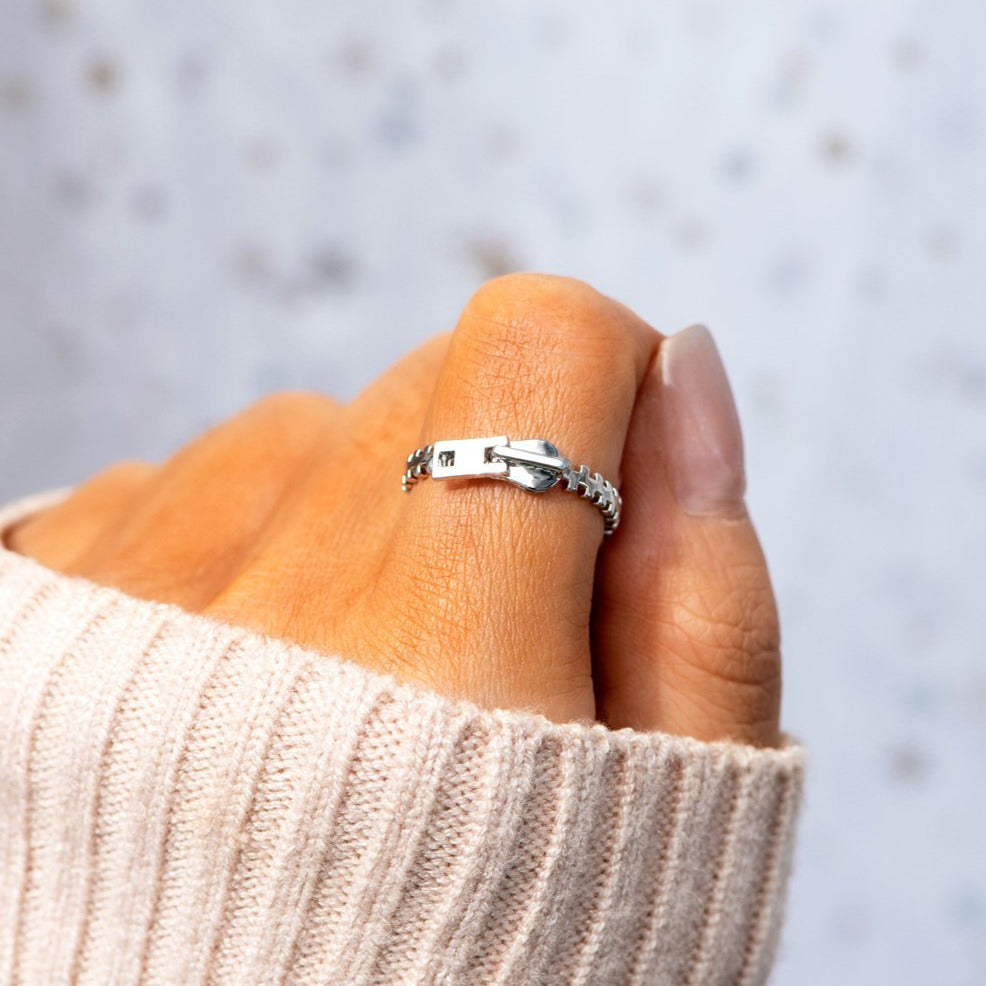 Mom Holds Us Together Zipper Ring