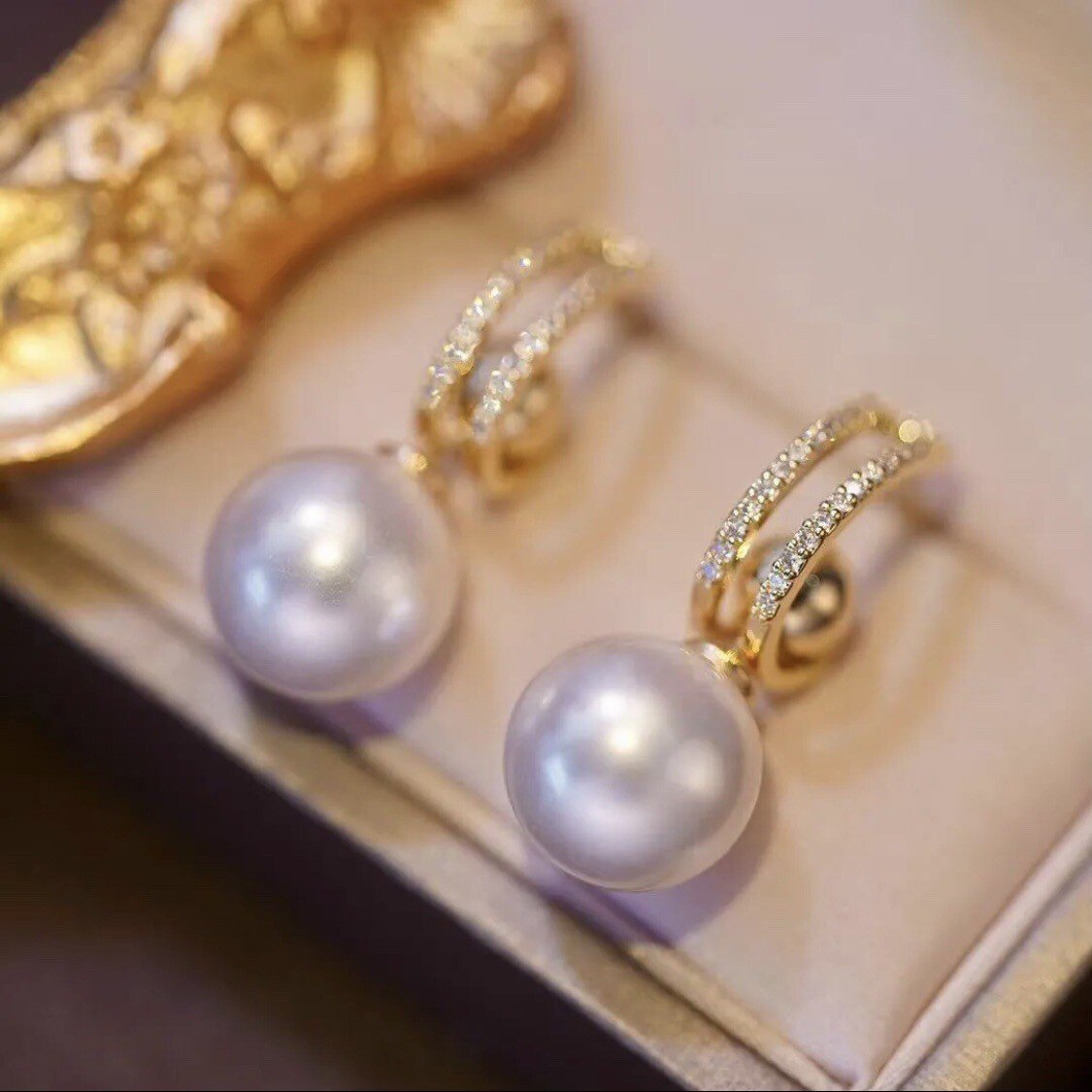 ✨Pearl Earrings (Various Wearing Styles)