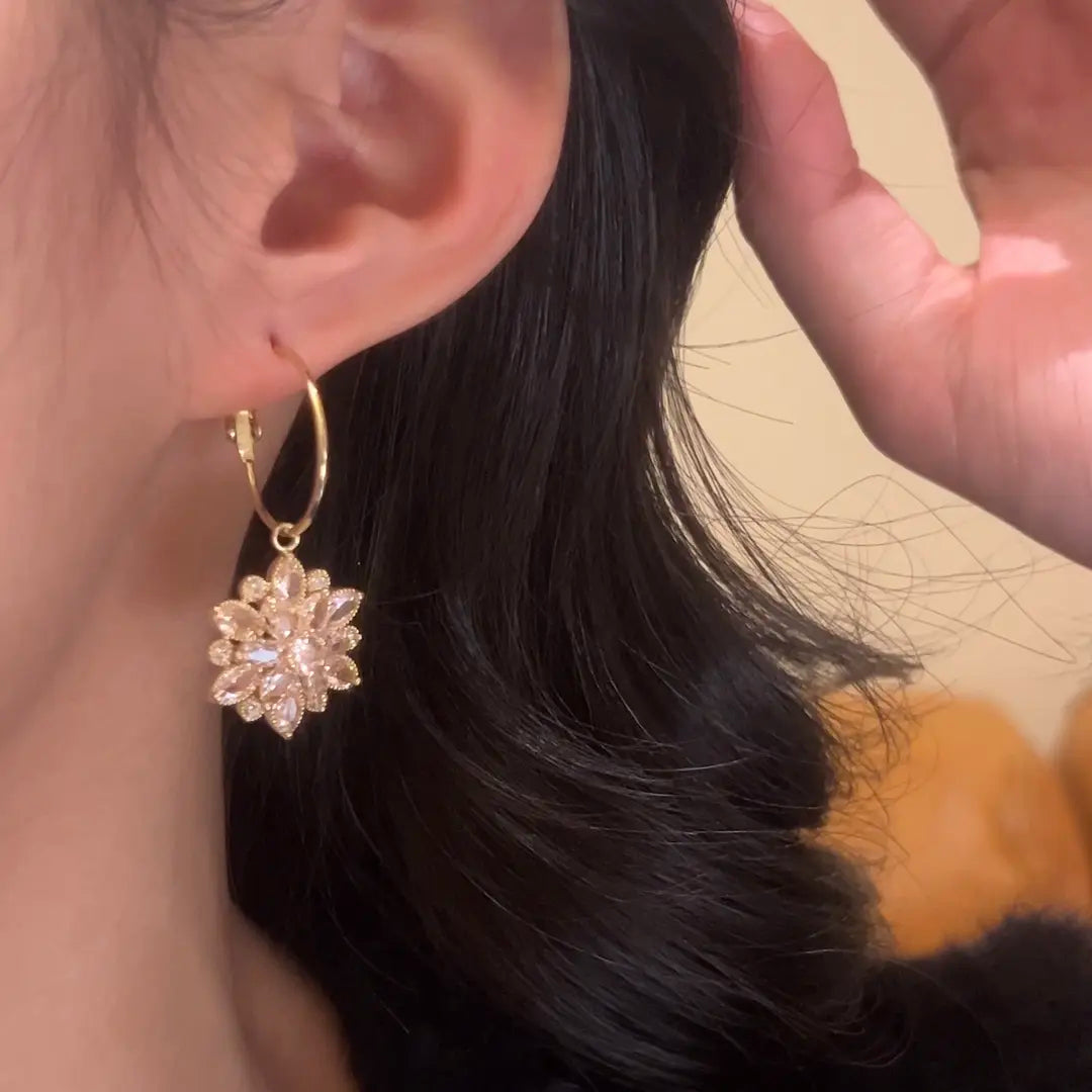 🌸ITALIAN STYLE CRYSTAL LOTUS EARRINGS