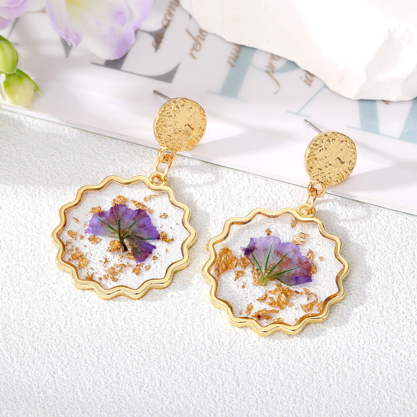 Irregular Sunshine Round Dried Flower Ring