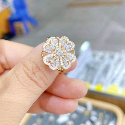 Four-Leaf Clovers Rotating Ring
