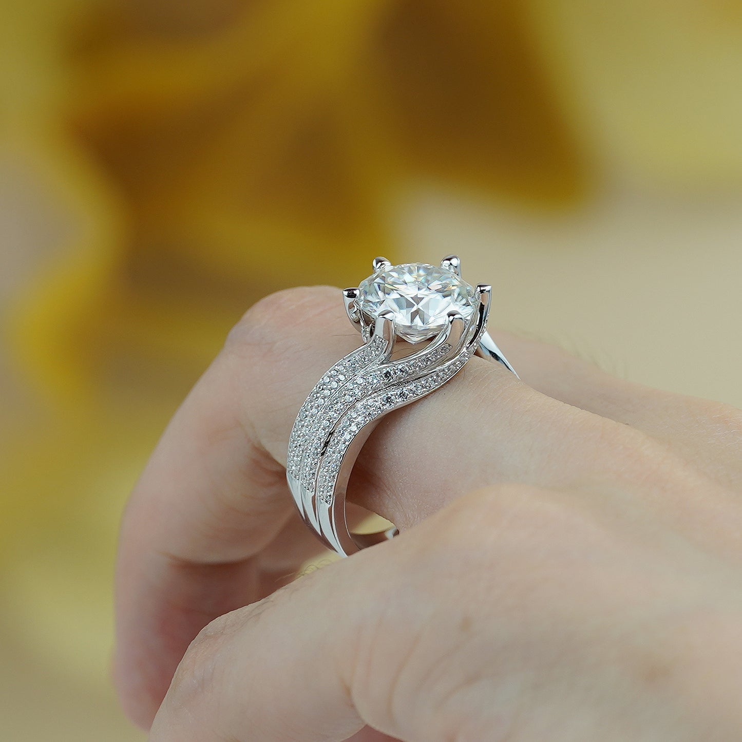 3-Carat Super Sparkling Round Moissanite Ring