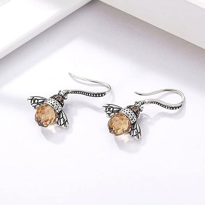 "Dancing Bee" Earrings🐝