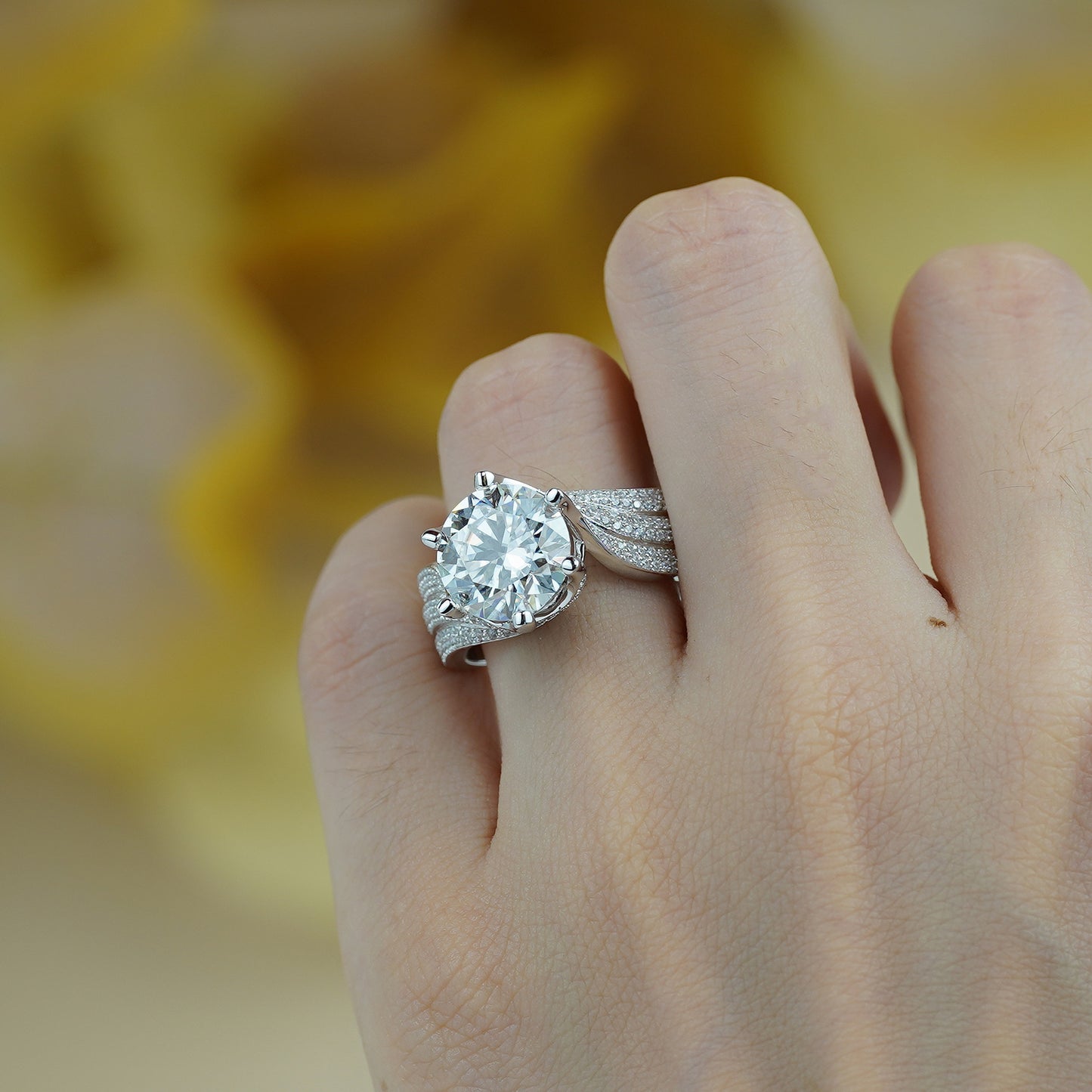 3-Carat Super Sparkling Round Moissanite Ring