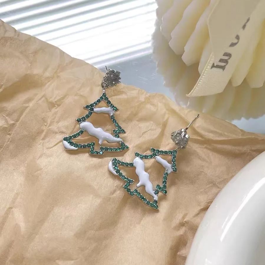 Hot Sale🎁White Snow Christmas Tree Earrings