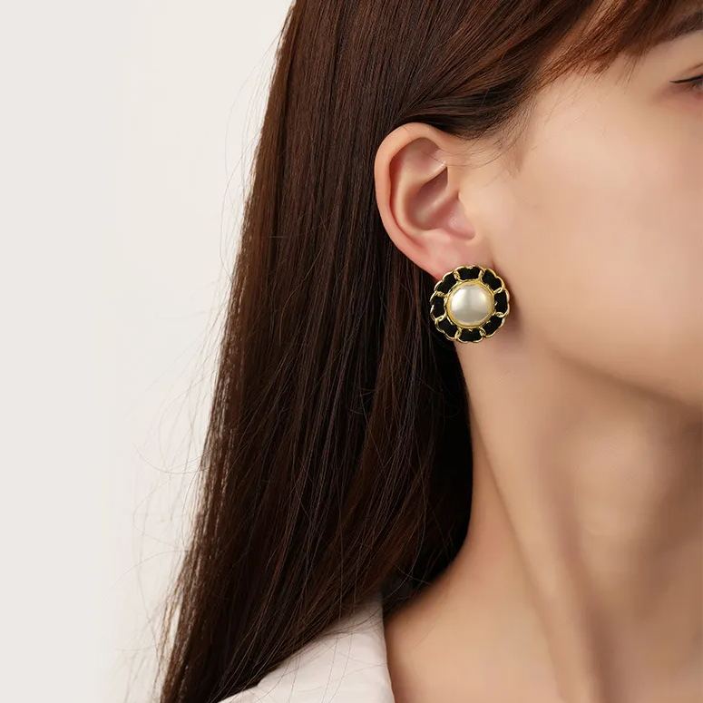 Hot Sale🎁Elegant Pearl Earrings