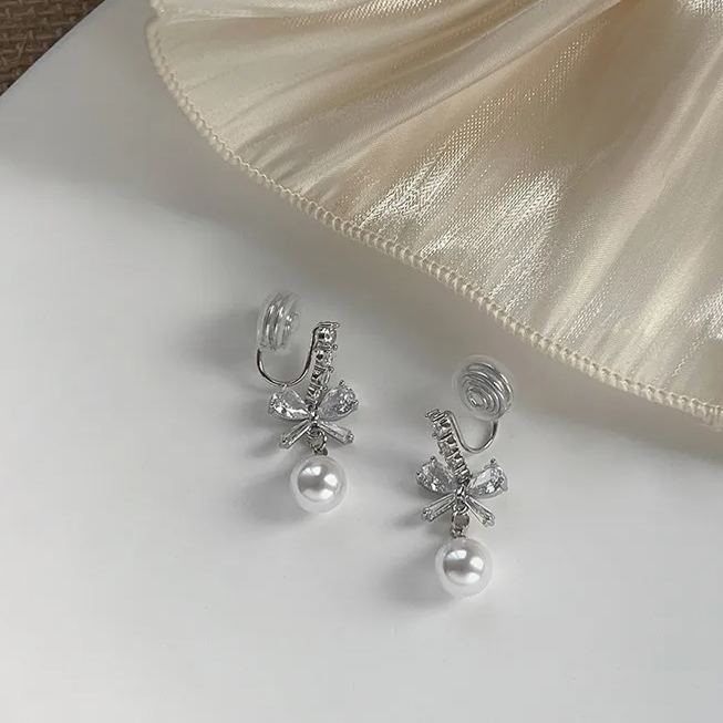 Hot Sale🎁Shiny Bow Pearl Earrings