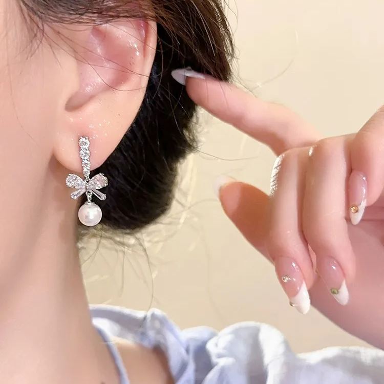 Hot Sale🎁Shiny Bow Pearl Earrings