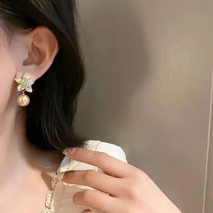Hot Sale🎁Sparkling Pearl Flower Earrings