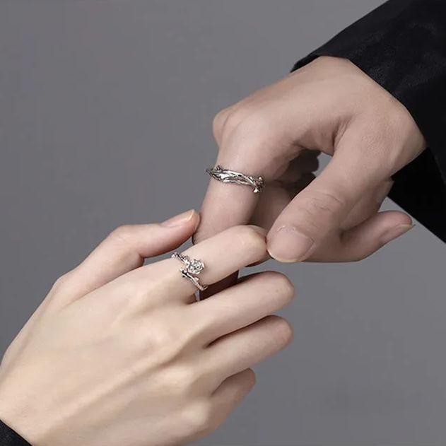 Hot Sale🎁Thorns and Roses S925 Silver Couple Ring