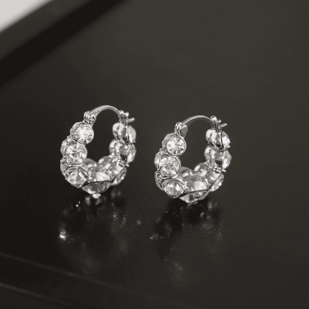 Hot Sale🎁Italy Style Zircon Sparkling Earrings